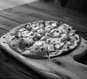 Small Onion Pizza Rich7inch