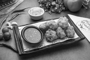 Golden Fried Prawn Balls