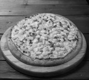 Cheese corn pizza