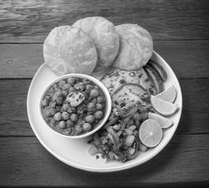 Chole And 6 Puri With Salad / Achar