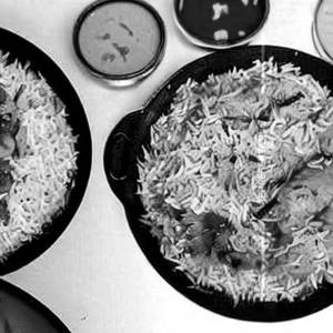 Kizhi Kappa ( Tapioca ) Biryani Chicken