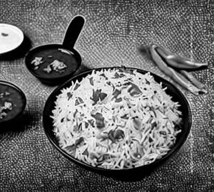 Chicken burnt garlic rice
