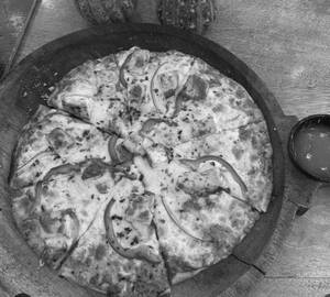 Paneer Tikka Pizza