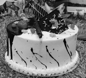 Choco Vanilla Cake