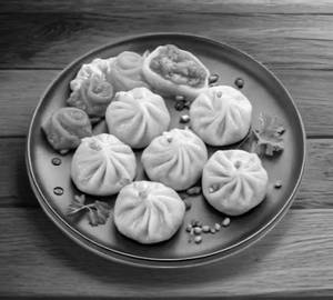 Steam momos