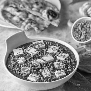 Lehsuni Palak Paneer
