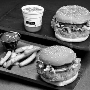Herbs Chilli Supreme Burger