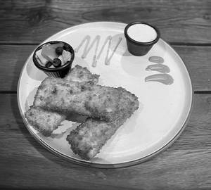 Breaded Malai Chicken Roll
