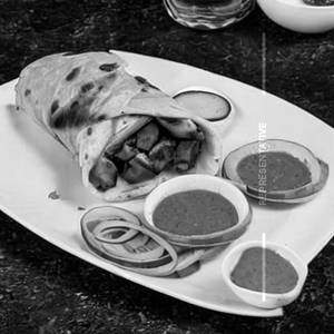 Lemon mushroom tikka roll