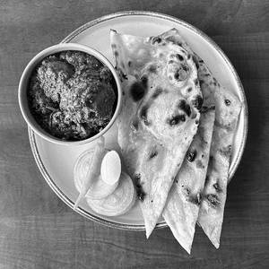 Dum Aloo Punjabi With Butter Naan