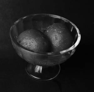 Hot Gulab Jamun (2 Pcs)