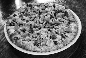 Garlic Chicken Pizza