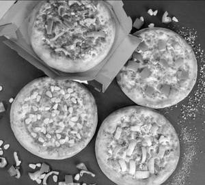 Buy Any 4 Pizza Teaser (normal)