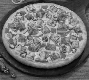 Paneer Chilli Pizza [8 Inches]