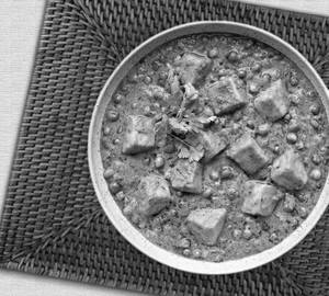 Matar paneer