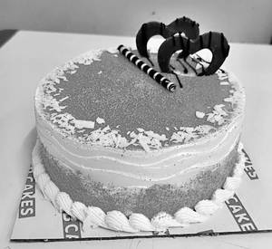 Silky Rose Delight Cake 1/2 kg