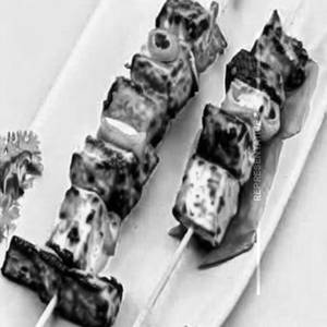 Achari Paneer Tikka