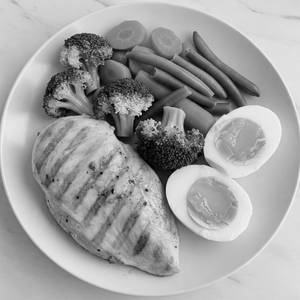 Fit Feast: chicken, veggies & egg