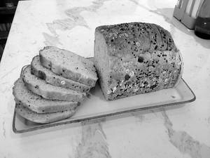 MULTICEREAL BREAD