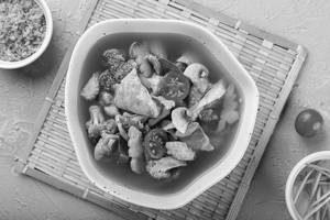 Tom Yum Soup Non-Veg