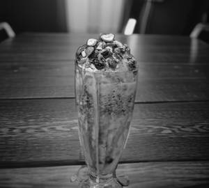 Dry fruits avil milk