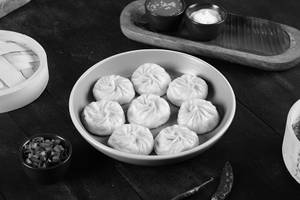 Extra Paneer Momo [8 Pieces]