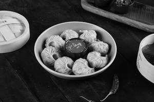 Chicken Cheese Momo [8 Pieces]