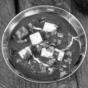 Topli Nu Paneer Zardalu Gravy