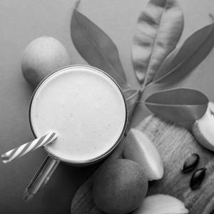 Chikoo Thick Shake