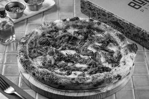 The Calabrian Pizza