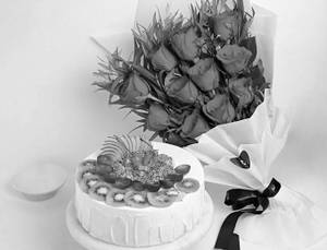 Fruit Cake with Lush Red Roses
