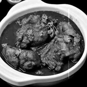 Chicken Varutharachathu