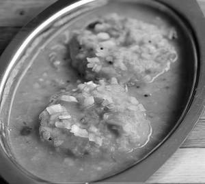 Sambarwada (1plate)  2pc