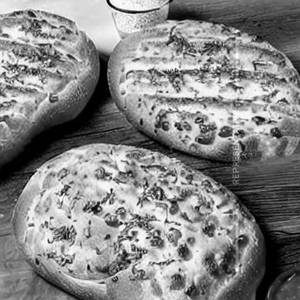 Supreme Garlic Bread