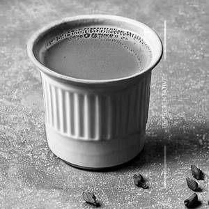 Adrak - Elaichi Chai   (milk)