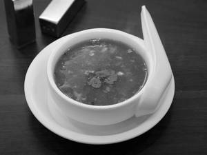 Hot N Sour Soup [Serves 1]