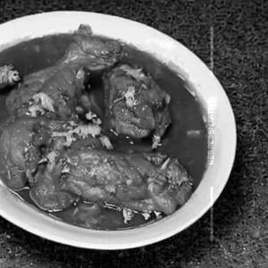 Chicken Black Queen