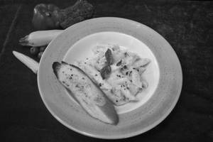 Penne Pasta Alfredo