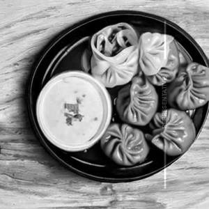 Veg Chilli Garlic Momo