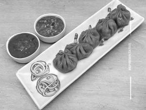Veg chilly momo