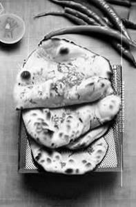 Veg Stuffed Naan