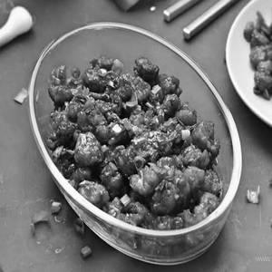 Cauliflower Manchurian Dry