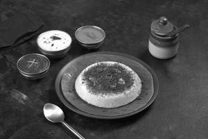 Ghee Karam Thatte Idli (1 Pc)