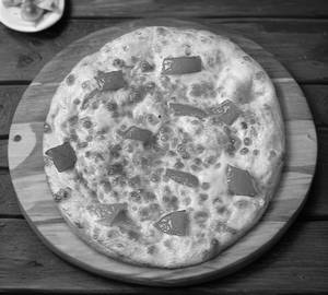Tomato pizza