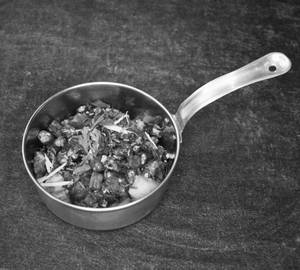 Aloo Bhindi Ki Gharonda Subji