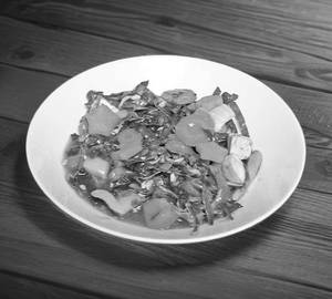 Stir fried mixed vegetables in hot garlic sauce