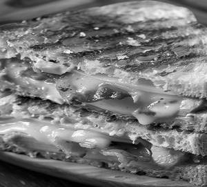 Chiken 3 layer chees sandwich