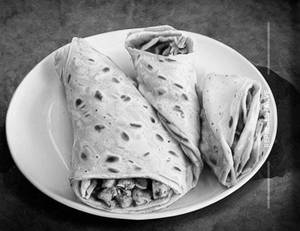 Single Egg Chicken Kathi Roll
