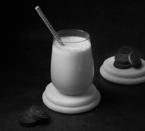 Cookie and Cream Ice Cream Shake