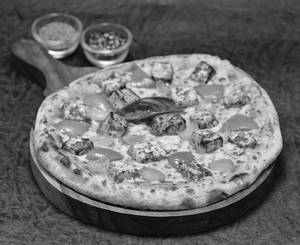 Tandoori Paneer Pizza